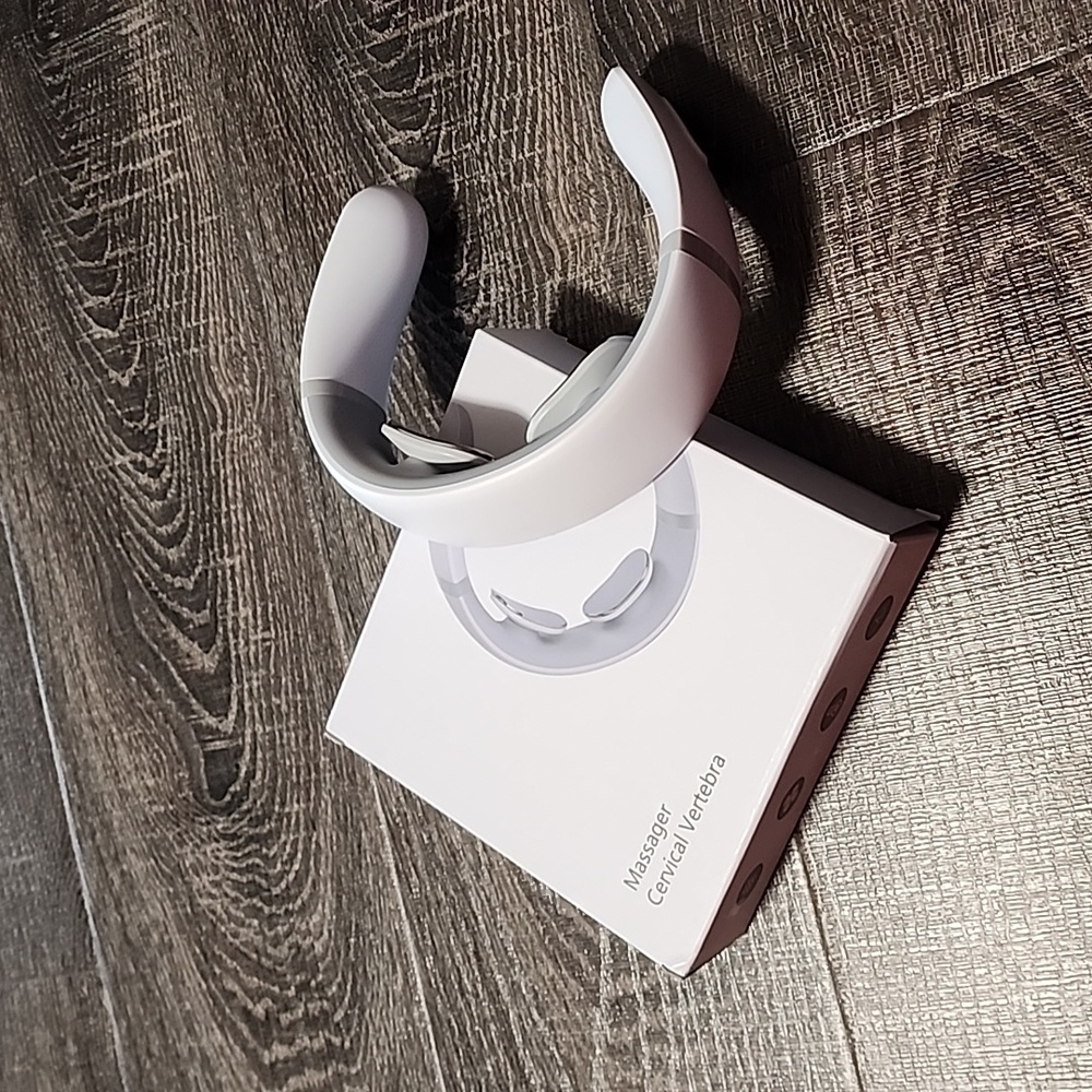 🎉 Electric Neck Massager 🎉